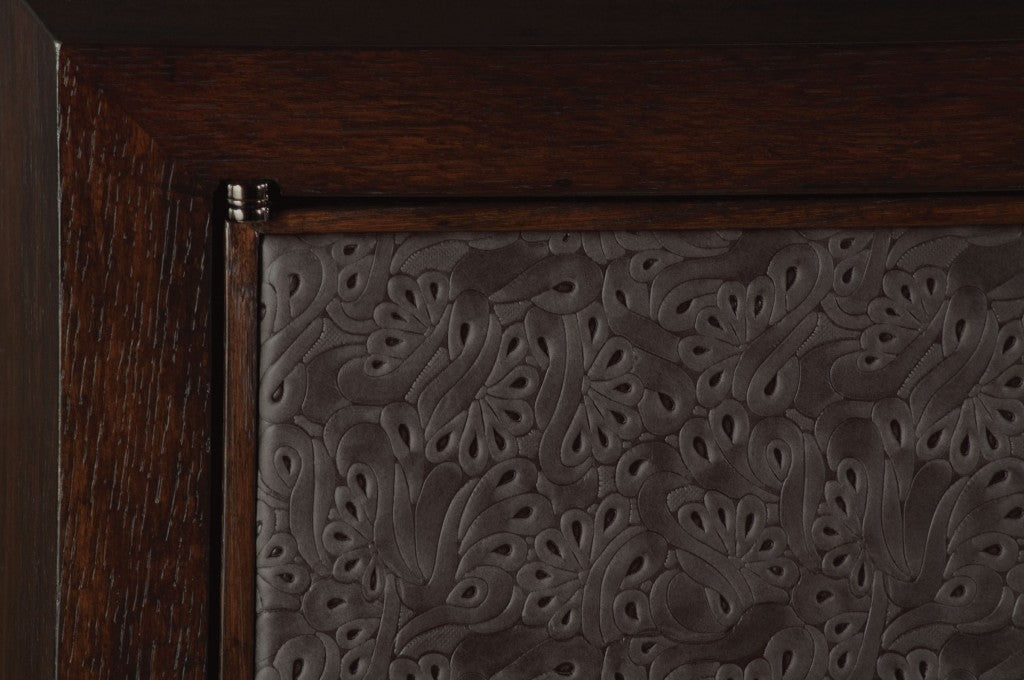 Leona Cabinet