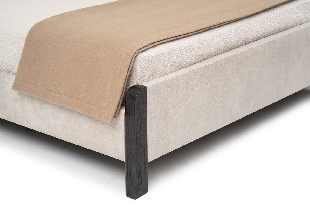 Soledad Bed